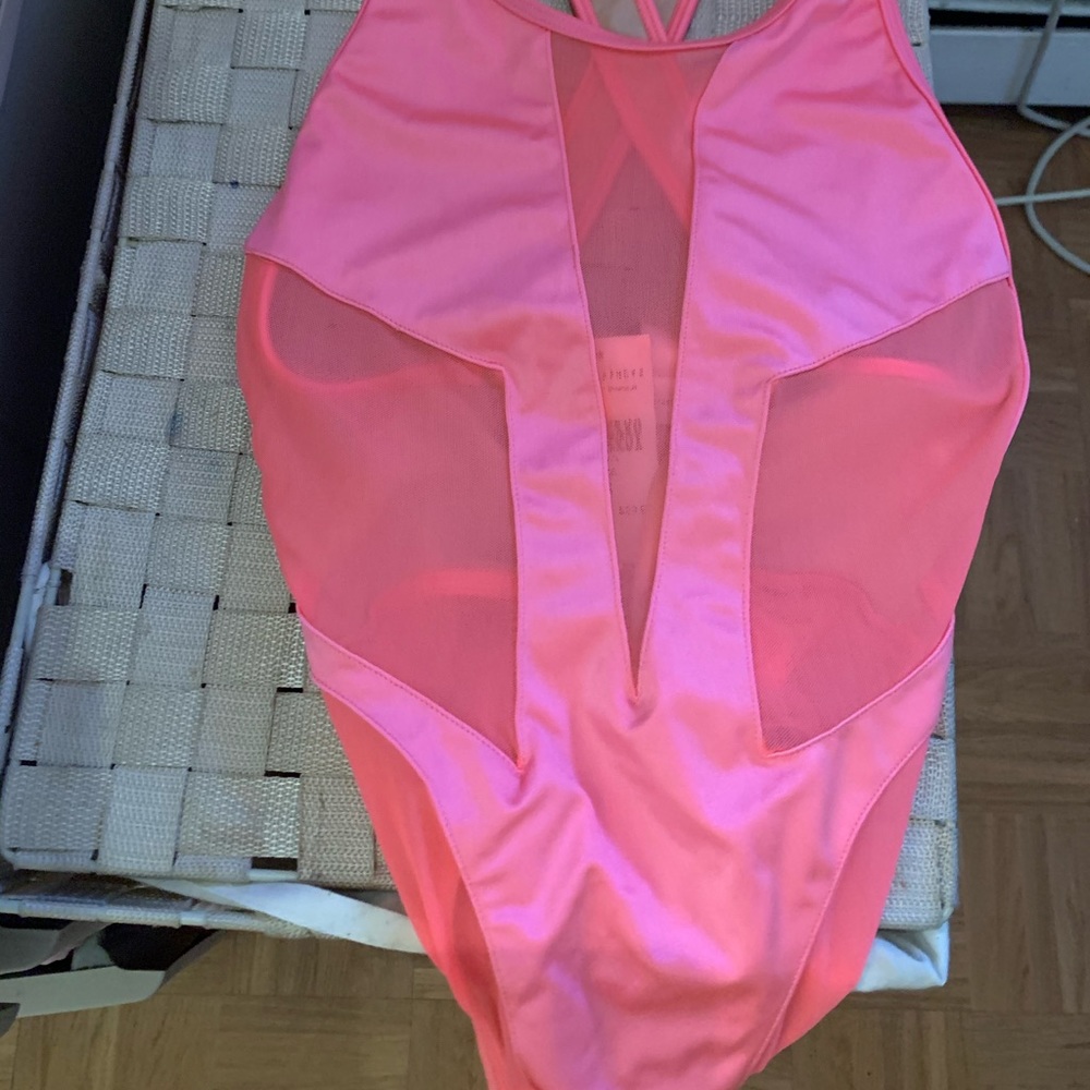 Fashion nova swim